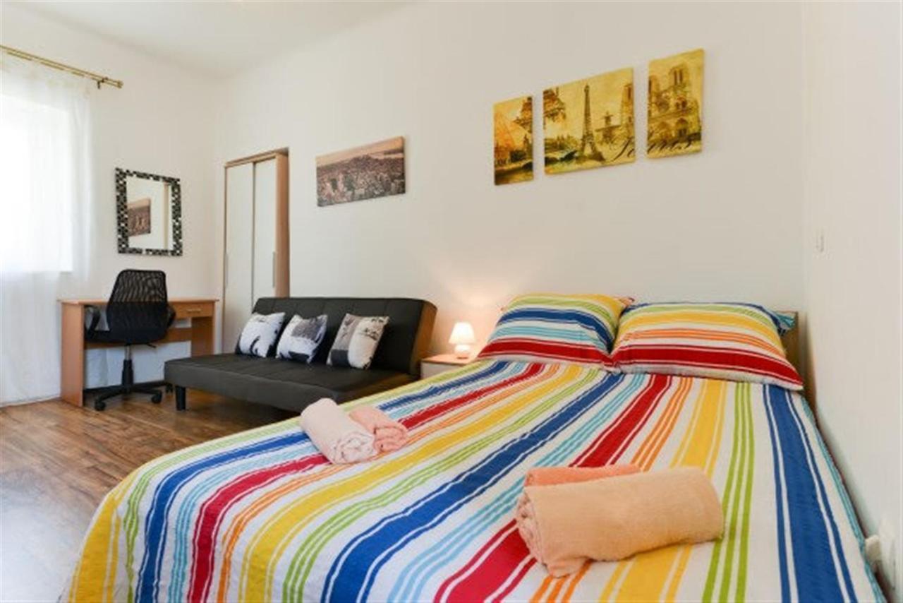 Studios Villa Romantica 扎达尔 外观 照片