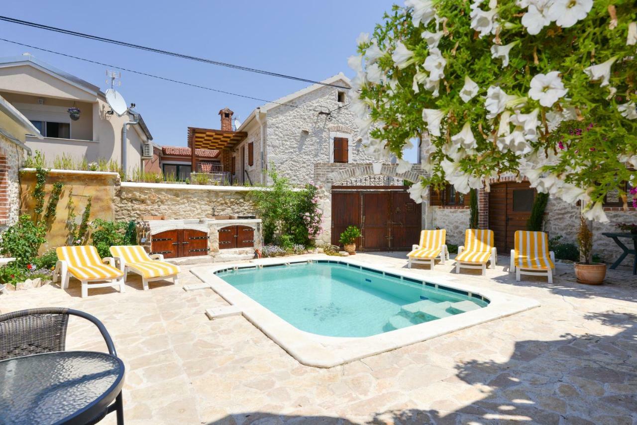Studios Villa Romantica 扎达尔 外观 照片