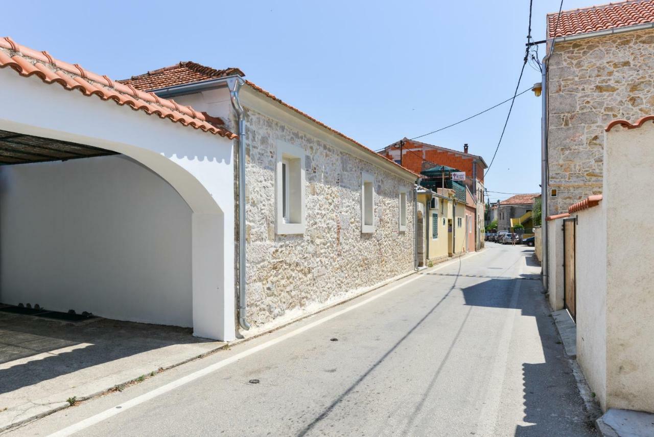 Studios Villa Romantica 扎达尔 外观 照片
