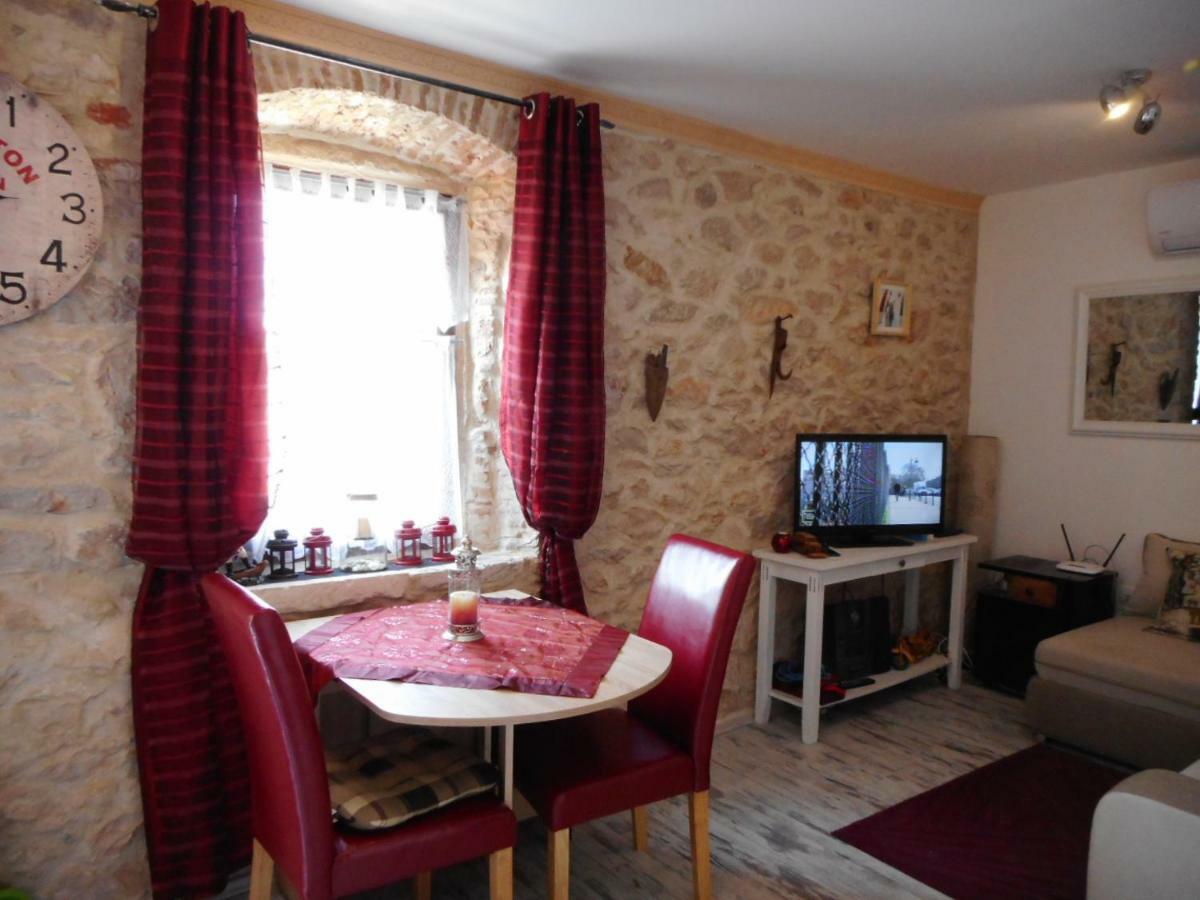 Studios Villa Romantica 扎达尔 外观 照片